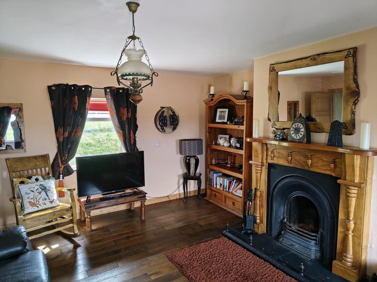 Teach Roisin-Traditional Irish Holiday Cottage In Malin Head. Luaran gambar